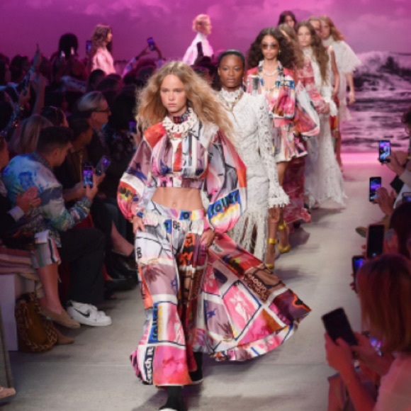 Meet your Posher - Picture 1 of 1